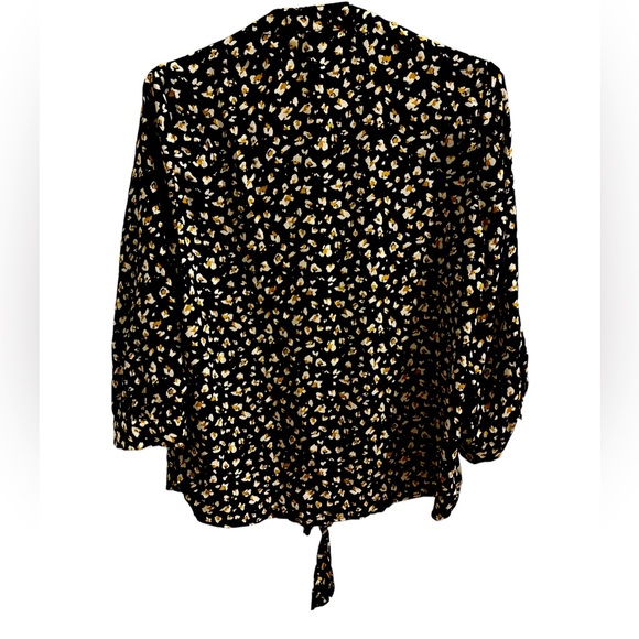 Girls Junior Medium Black with Print Front Bottom Tie Blouse - Picture 4 of 6